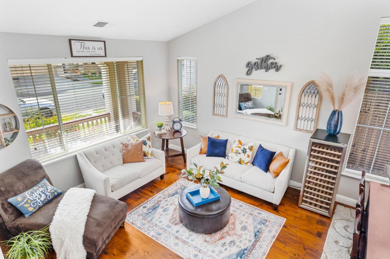 Brand New Listing - Windsor “Winetopia” Getaway Exterior photo